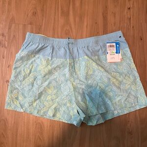 Women’s Columbia Shorts